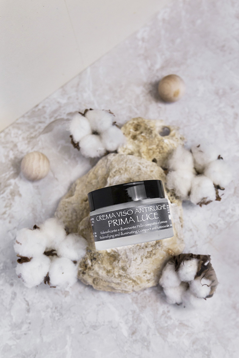 crema-viso-antirughe-prima-luce